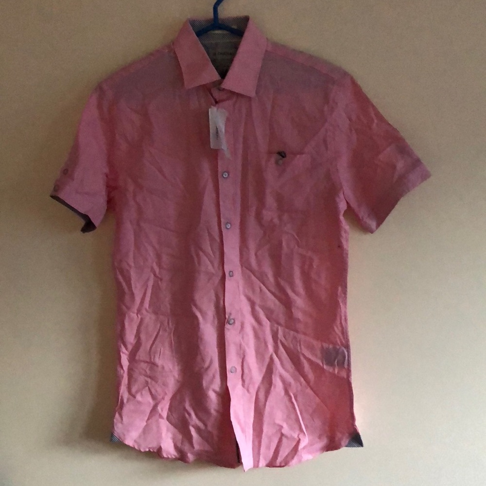 Le chateau short sleeves slim fit dress shirt